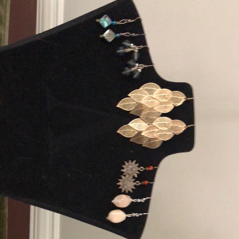5 pair of earrings various sizes and colors